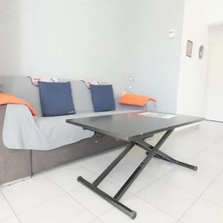 Tosse, 3 Pieces, 4 Personnes - Fr-1-360-524 *